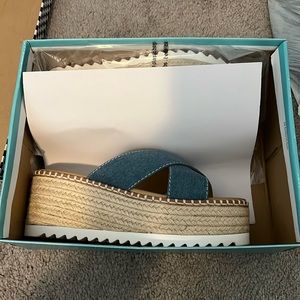 Brand new never worn sandals